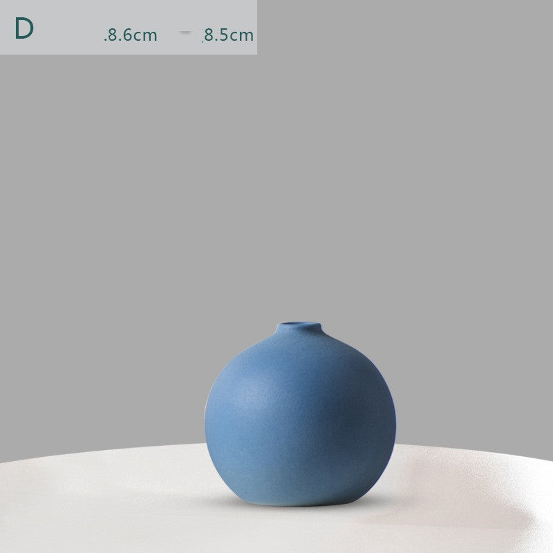 Modern Ceramic Vases for Décor