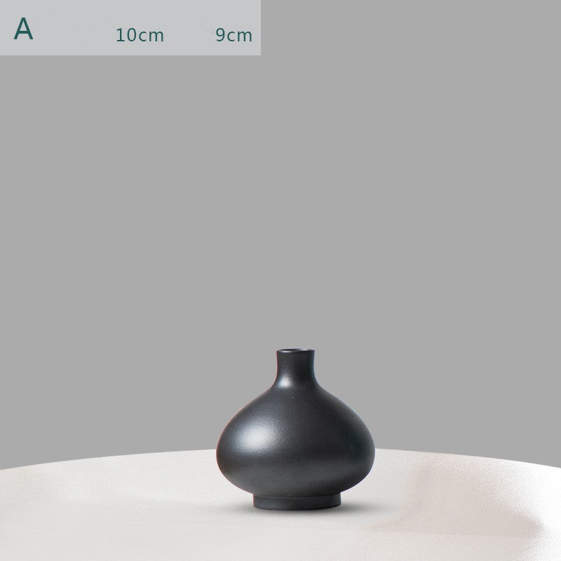 Modern Ceramic Vases for Décor